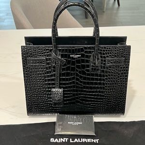 CLASSIC SAC DE JOUR BABY IN CROCODILE EMBOSSED LEATHER